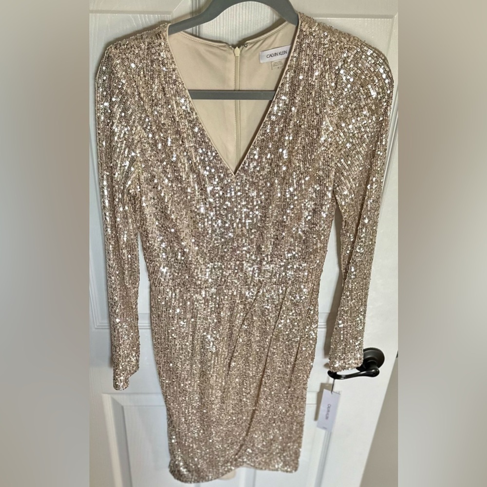 RARE CALVIN KLEIN NWT Sequined Faux-Wrap Dress in Light Gold—4 - Picture 2 of 13